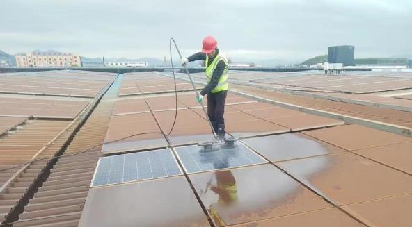 激光清洗太陽能板：創新技術引領綠色能源維護新時代